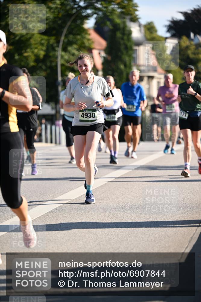 01.09.2024 - BARMER Alsterlauf Dr. Thomas Lammeyer http://msf.ph/oto/6907844 01.09.2024 09:42:57 Laufen 4930, 130, 171 meine-sportfotos.de