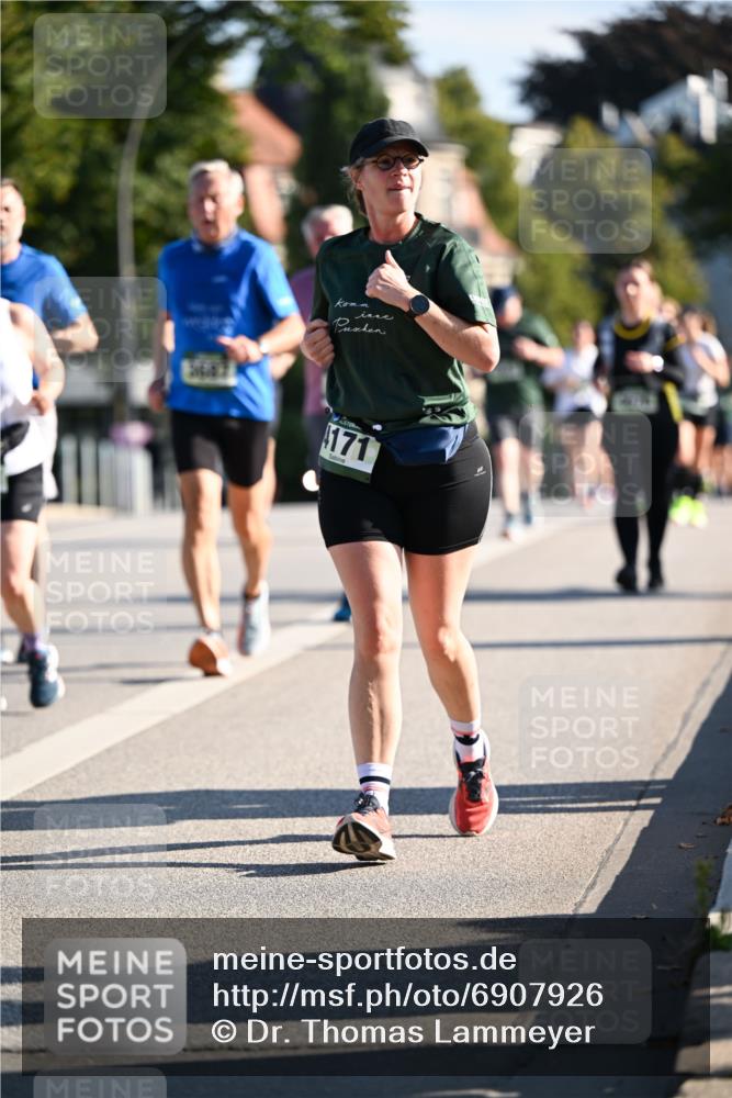 01.09.2024 - BARMER Alsterlauf Dr. Thomas Lammeyer http://msf.ph/oto/6907926 01.09.2024 09:43:01 Laufen 171 meine-sportfotos.de