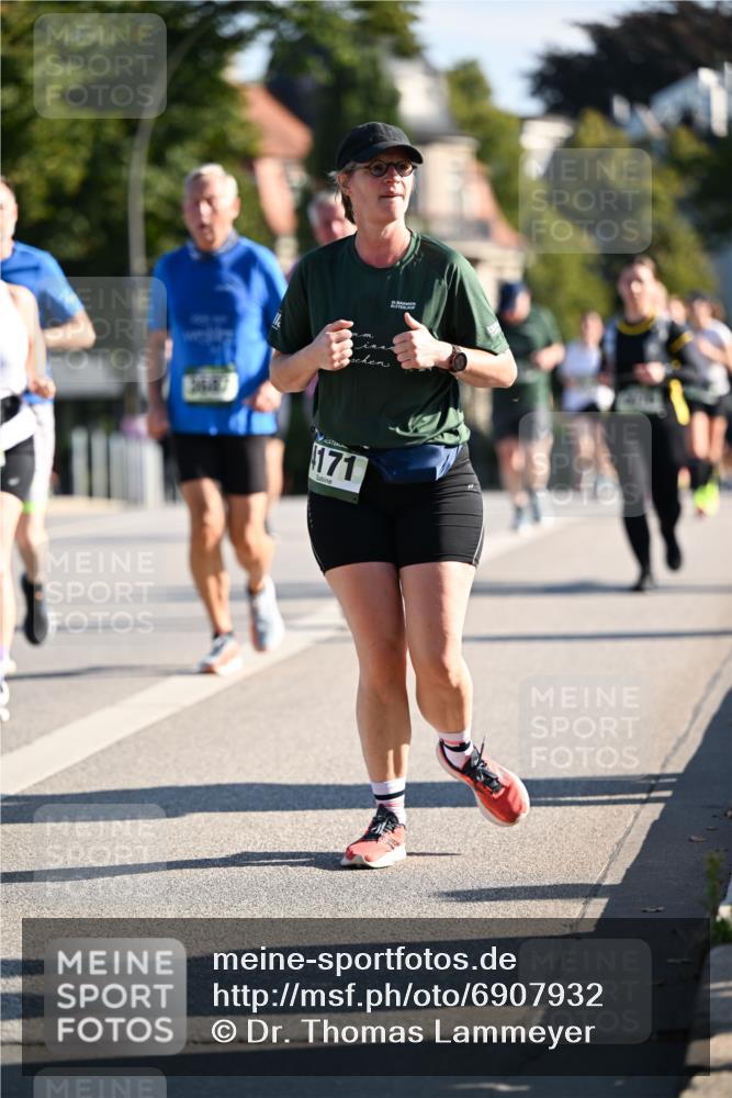 01.09.2024 - BARMER Alsterlauf Dr. Thomas Lammeyer http://msf.ph/oto/6907932 01.09.2024 09:43:01 Laufen 171 meine-sportfotos.de