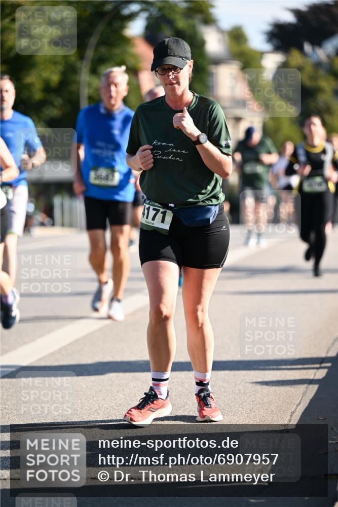 01.09.2024 - BARMER Alsterlauf Dr. Thomas Lammeyer http://msf.ph/oto/6907957 01.09.2024 09:43:01 Laufen 171 meine-sportfotos.de