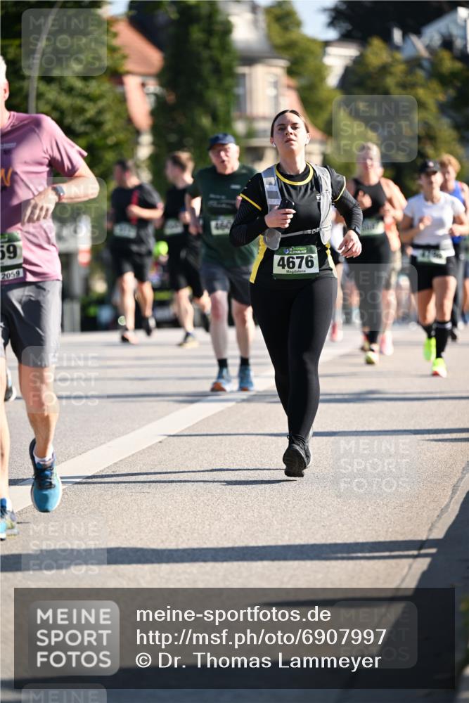 01.09.2024 - BARMER Alsterlauf Dr. Thomas Lammeyer http://msf.ph/oto/6907997 01.09.2024 09:43:03 Laufen 59, 2059, 35, 4676 meine-sportfotos.de