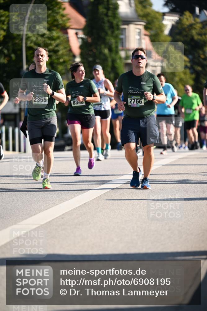 01.09.2024 - BARMER Alsterlauf Dr. Thomas Lammeyer http://msf.ph/oto/6908195 01.09.2024 09:43:13 Laufen 2355, 8340, 2766 meine-sportfotos.de