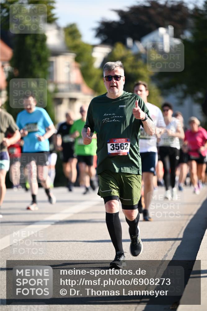 01.09.2024 - BARMER Alsterlauf Dr. Thomas Lammeyer http://msf.ph/oto/6908273 01.09.2024 09:43:17 Laufen 3562 meine-sportfotos.de