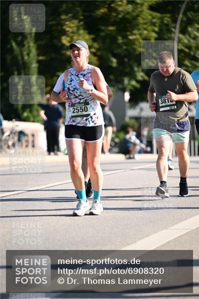 01.09.2024 - BARMER Alsterlauf Dr. Thomas Lammeyer http://msf.ph/oto/6908320 01.09.2024 09:43:18 Laufen 2550, 3816, 3818 meine-sportfotos.de