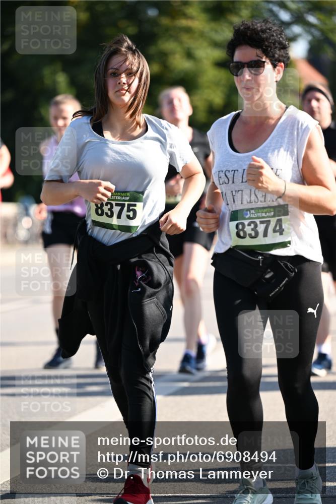 01.09.2024 - BARMER Alsterlauf Dr. Thomas Lammeyer http://msf.ph/oto/6908494 01.09.2024 09:43:26 Laufen 8375, 35, 8374 meine-sportfotos.de