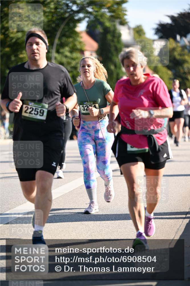 01.09.2024 - BARMER Alsterlauf Dr. Thomas Lammeyer http://msf.ph/oto/6908504 01.09.2024 09:43:27 Laufen 2259, 324 meine-sportfotos.de