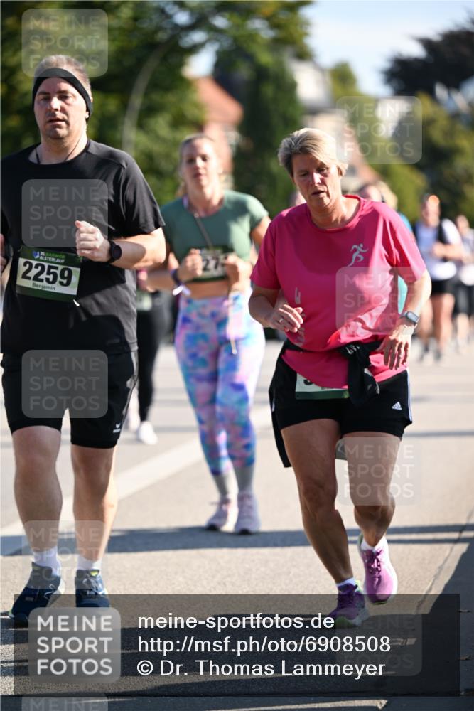 01.09.2024 - BARMER Alsterlauf Dr. Thomas Lammeyer http://msf.ph/oto/6908508 01.09.2024 09:43:27 Laufen 2259 meine-sportfotos.de