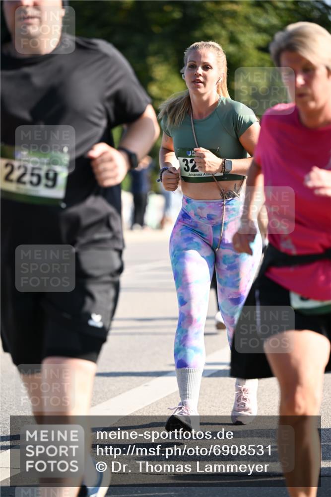 01.09.2024 - BARMER Alsterlauf Dr. Thomas Lammeyer http://msf.ph/oto/6908531 01.09.2024 09:43:28 Laufen 2259, 10135, 32 meine-sportfotos.de