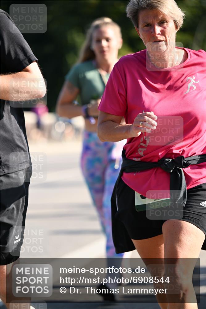 01.09.2024 - BARMER Alsterlauf Dr. Thomas Lammeyer http://msf.ph/oto/6908544 01.09.2024 09:43:28 Laufen  meine-sportfotos.de