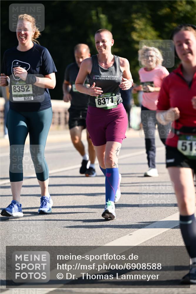 01.09.2024 - BARMER Alsterlauf Dr. Thomas Lammeyer http://msf.ph/oto/6908588 01.09.2024 09:43:31 Laufen 135, 8352, 8352, 35, 8371, 51 meine-sportfotos.de