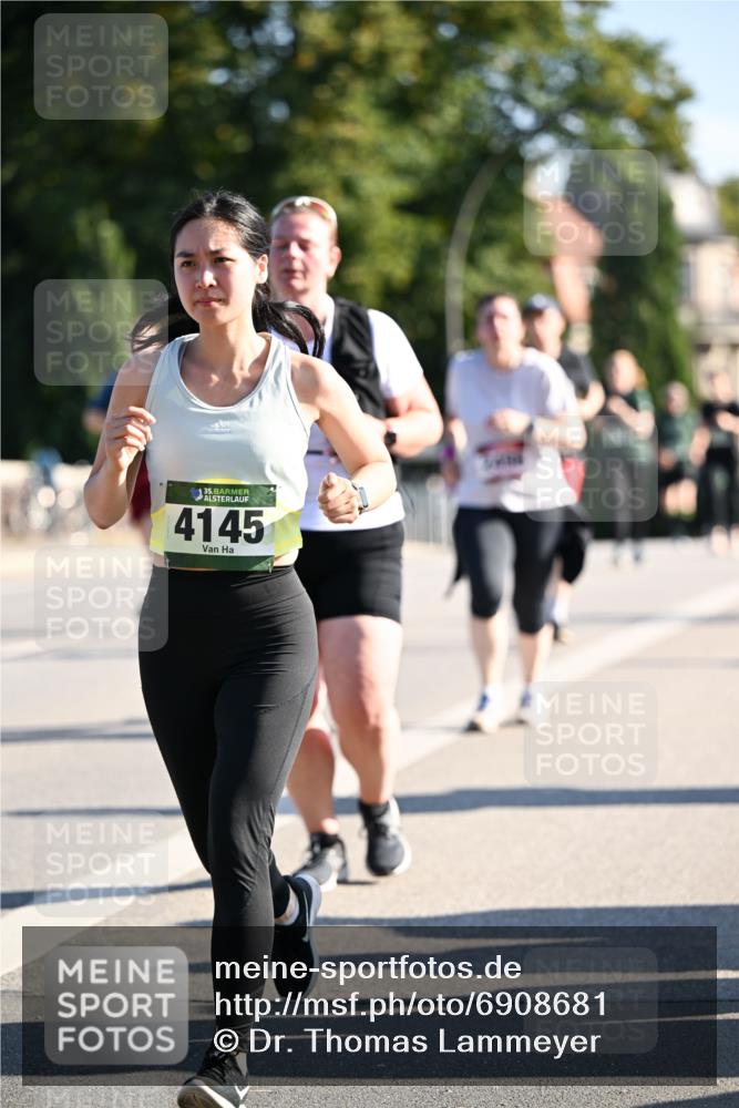 01.09.2024 - BARMER Alsterlauf Dr. Thomas Lammeyer http://msf.ph/oto/6908681 01.09.2024 09:43:35 Laufen 35, 4145 meine-sportfotos.de