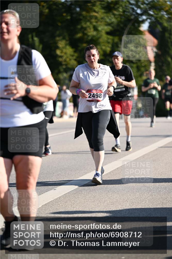 01.09.2024 - BARMER Alsterlauf Dr. Thomas Lammeyer http://msf.ph/oto/6908712 01.09.2024 09:43:36 Laufen 2498 meine-sportfotos.de