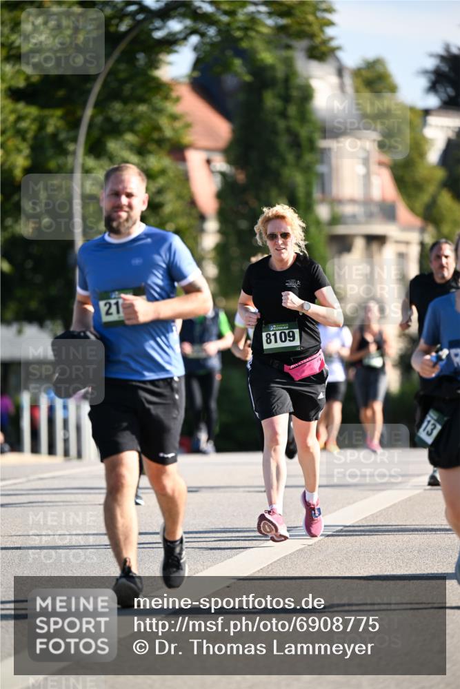 01.09.2024 - BARMER Alsterlauf Dr. Thomas Lammeyer http://msf.ph/oto/6908775 01.09.2024 09:43:42 Laufen 21, 8109, 13 meine-sportfotos.de