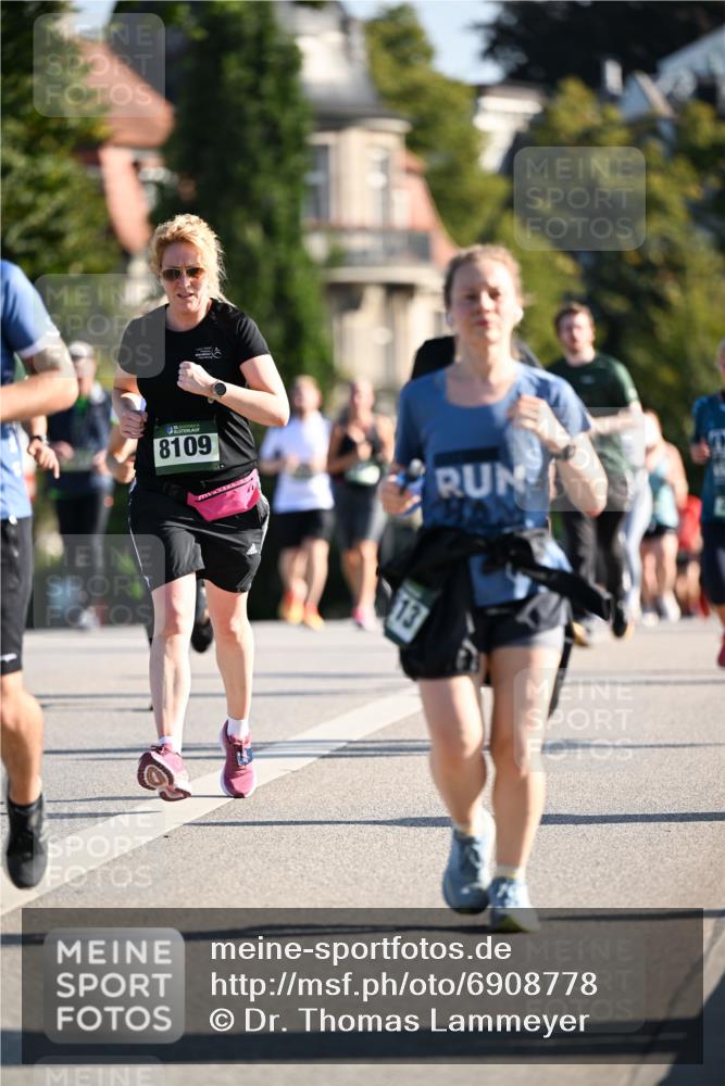 01.09.2024 - BARMER Alsterlauf Dr. Thomas Lammeyer http://msf.ph/oto/6908778 01.09.2024 09:43:43 Laufen 8109 meine-sportfotos.de