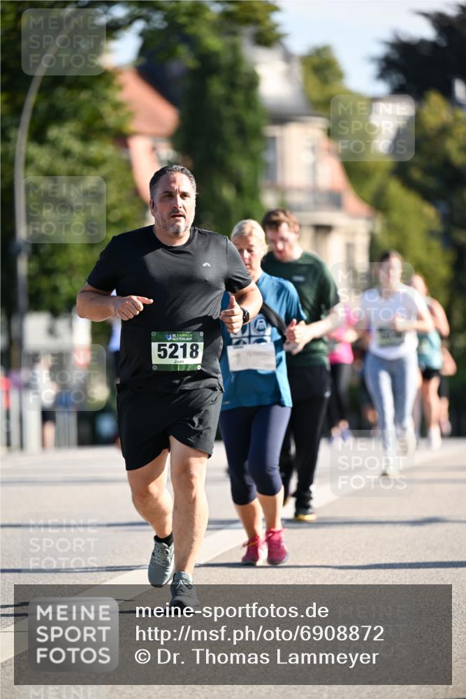 01.09.2024 - BARMER Alsterlauf Dr. Thomas Lammeyer http://msf.ph/oto/6908872 01.09.2024 09:43:47 Laufen 35, 5218 meine-sportfotos.de