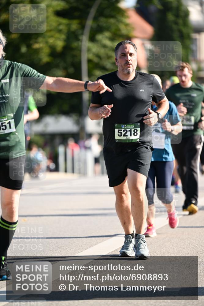 01.09.2024 - BARMER Alsterlauf Dr. Thomas Lammeyer http://msf.ph/oto/6908893 01.09.2024 09:43:47 Laufen 951, 35, 5218 meine-sportfotos.de