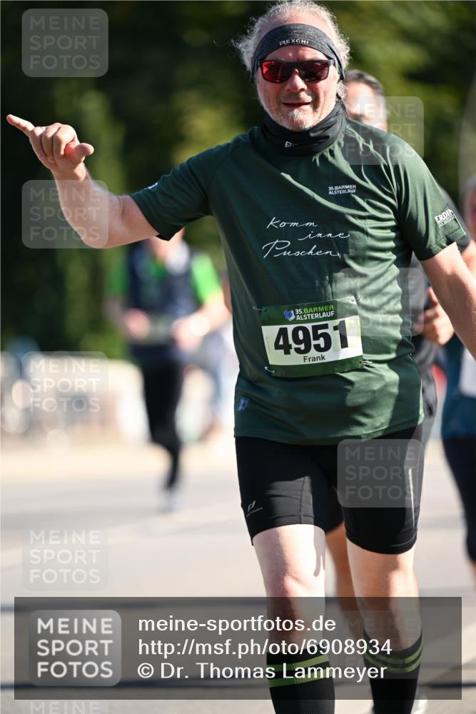 01.09.2024 - BARMER Alsterlauf Dr. Thomas Lammeyer http://msf.ph/oto/6908934 01.09.2024 09:43:49 Laufen 35, 35, 4951 meine-sportfotos.de