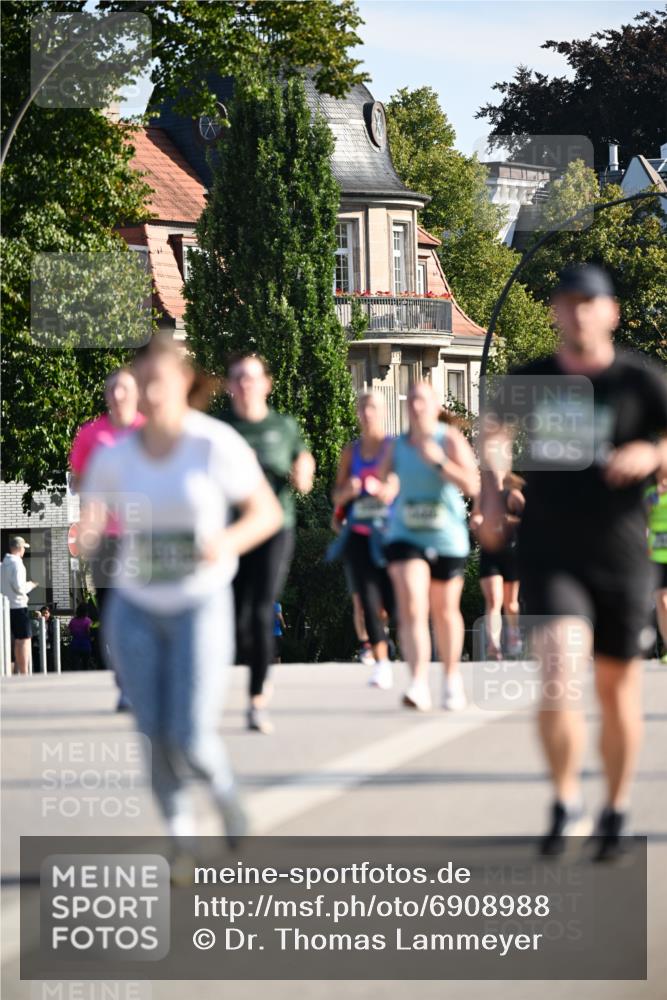 01.09.2024 - BARMER Alsterlauf Dr. Thomas Lammeyer http://msf.ph/oto/6908988 01.09.2024 09:43:51 Laufen  meine-sportfotos.de