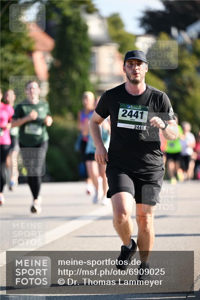 01.09.2024 - BARMER Alsterlauf Dr. Thomas Lammeyer http://msf.ph/oto/6909025 01.09.2024 09:43:53 Laufen 2441, 2441 meine-sportfotos.de