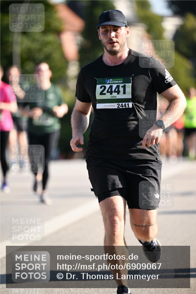01.09.2024 - BARMER Alsterlauf Dr. Thomas Lammeyer http://msf.ph/oto/6909067 01.09.2024 09:43:54 Laufen 35, 2441, 2441 meine-sportfotos.de