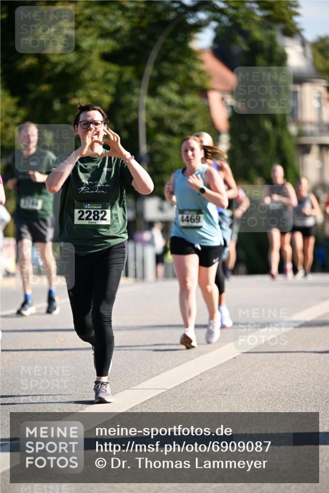 01.09.2024 - BARMER Alsterlauf Dr. Thomas Lammeyer http://msf.ph/oto/6909087 01.09.2024 09:43:56 Laufen 35, 2282, 4469 meine-sportfotos.de