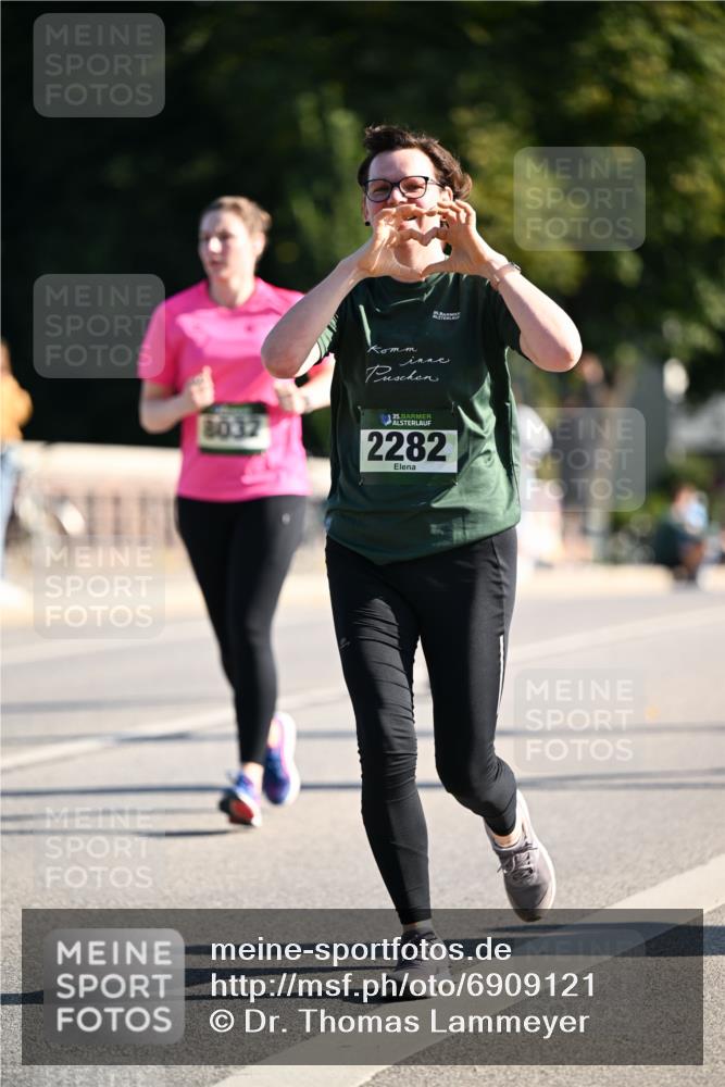 01.09.2024 - BARMER Alsterlauf Dr. Thomas Lammeyer http://msf.ph/oto/6909121 01.09.2024 09:43:57 Laufen 35, 8032, 35, 2282 meine-sportfotos.de