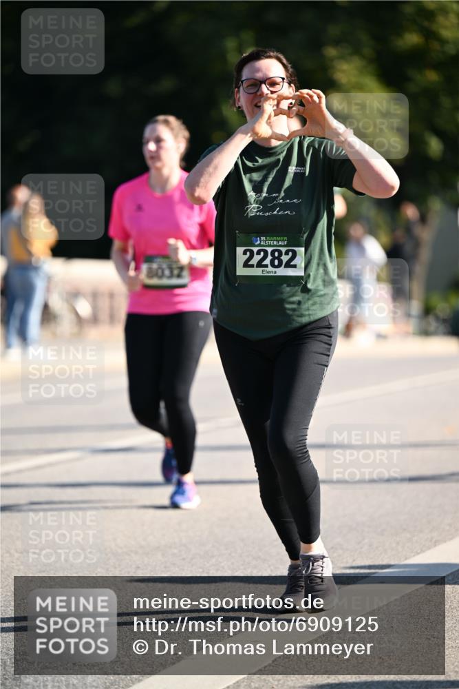 01.09.2024 - BARMER Alsterlauf Dr. Thomas Lammeyer http://msf.ph/oto/6909125 01.09.2024 09:43:57 Laufen 8032, 35, 2282 meine-sportfotos.de