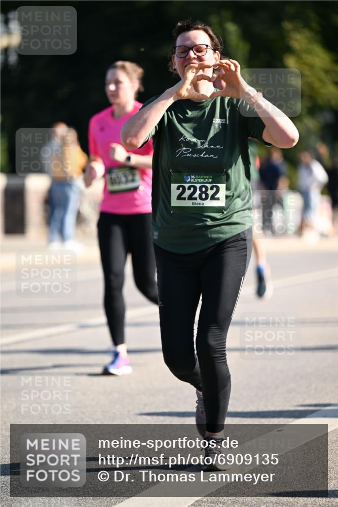 01.09.2024 - BARMER Alsterlauf Dr. Thomas Lammeyer http://msf.ph/oto/6909135 01.09.2024 09:43:57 Laufen 35, 2282 meine-sportfotos.de