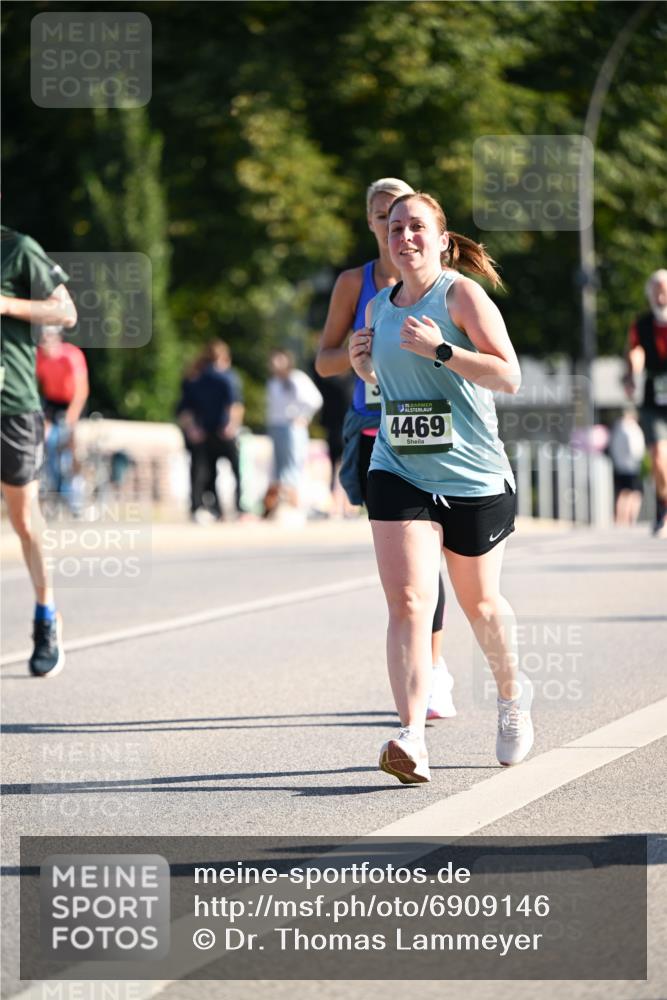 01.09.2024 - BARMER Alsterlauf Dr. Thomas Lammeyer http://msf.ph/oto/6909146 01.09.2024 09:43:58 Laufen 4469 meine-sportfotos.de