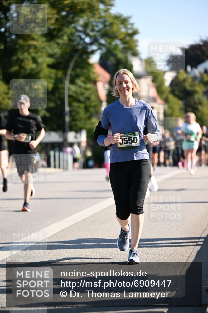 01.09.2024 - BARMER Alsterlauf Dr. Thomas Lammeyer http://msf.ph/oto/6909447 01.09.2024 09:44:10 Laufen 35, 5550 meine-sportfotos.de