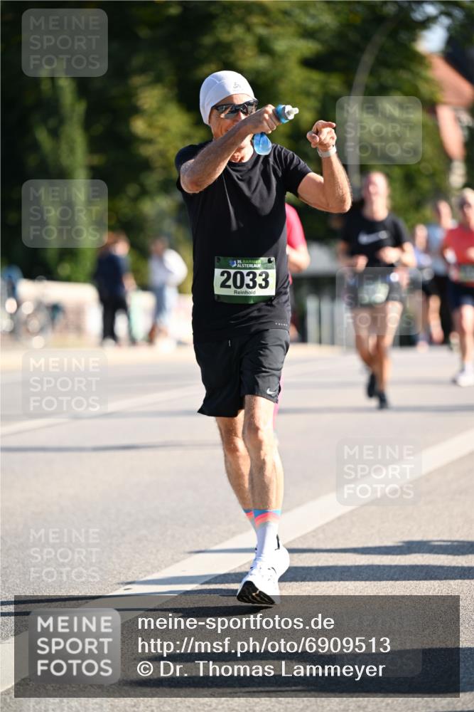 01.09.2024 - BARMER Alsterlauf Dr. Thomas Lammeyer http://msf.ph/oto/6909513 01.09.2024 09:44:13 Laufen 35, 2033 meine-sportfotos.de