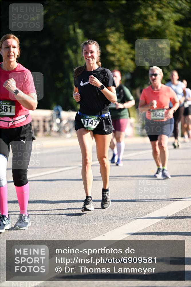 01.09.2024 - BARMER Alsterlauf Dr. Thomas Lammeyer http://msf.ph/oto/6909581 01.09.2024 09:44:16 Laufen 81, 5147, 3643 meine-sportfotos.de