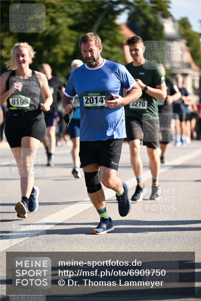 01.09.2024 - BARMER Alsterlauf Dr. Thomas Lammeyer http://msf.ph/oto/6909750 01.09.2024 09:44:23 Laufen 8199, 35, 2014, 3270 meine-sportfotos.de