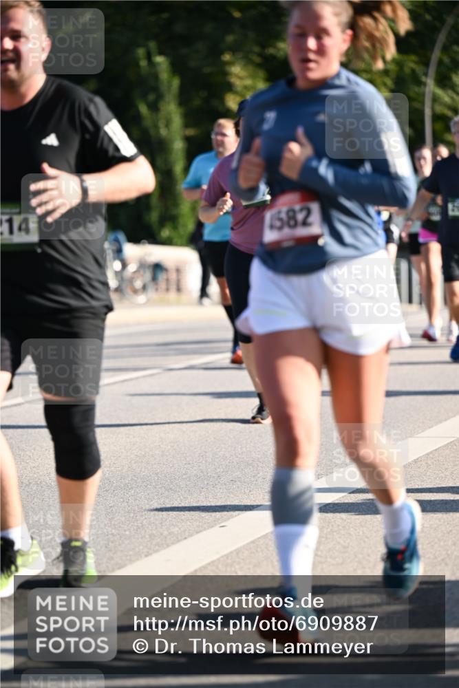 01.09.2024 - BARMER Alsterlauf Dr. Thomas Lammeyer http://msf.ph/oto/6909887 01.09.2024 09:44:28 Laufen 214, 582 meine-sportfotos.de