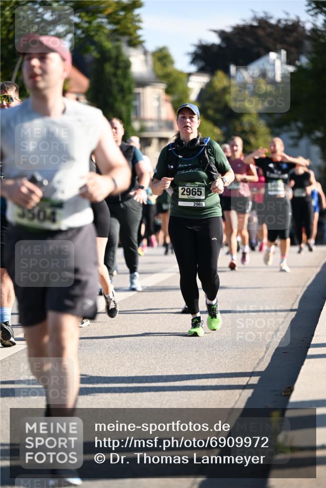 01.09.2024 - BARMER Alsterlauf Dr. Thomas Lammeyer http://msf.ph/oto/6909972 01.09.2024 09:44:32 Laufen 3504, 2965, 2965 meine-sportfotos.de