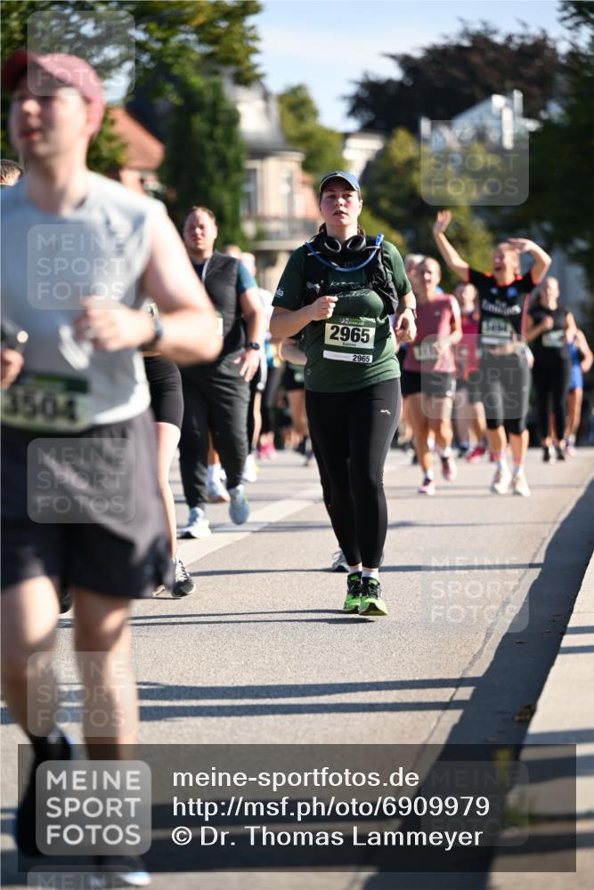 01.09.2024 - BARMER Alsterlauf Dr. Thomas Lammeyer http://msf.ph/oto/6909979 01.09.2024 09:44:32 Laufen 3504, 2965, 2965 meine-sportfotos.de