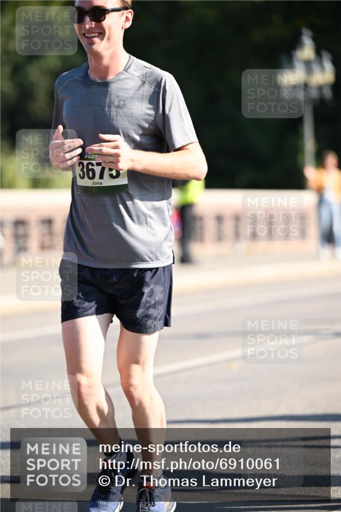01.09.2024 - BARMER Alsterlauf Dr. Thomas Lammeyer http://msf.ph/oto/6910061 01.09.2024 09:44:35 Laufen 16205, 3675, 4 meine-sportfotos.de