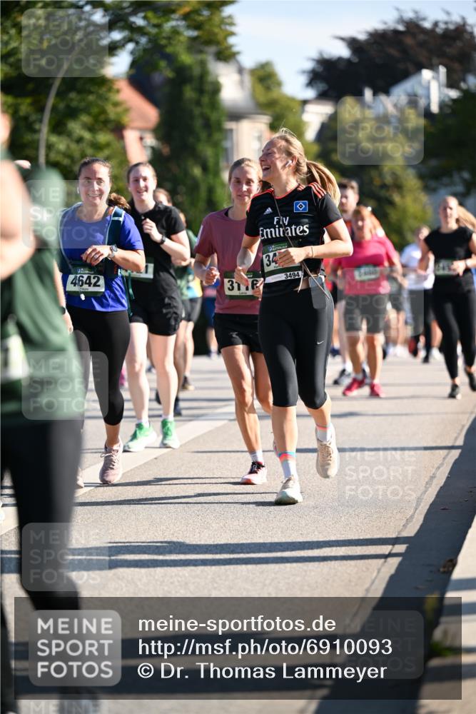 01.09.2024 - BARMER Alsterlauf Dr. Thomas Lammeyer http://msf.ph/oto/6910093 01.09.2024 09:44:36 Laufen 4642, 316, 34, 3494 meine-sportfotos.de