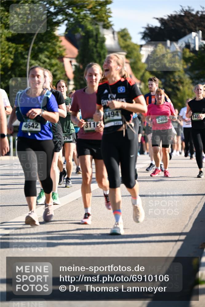 01.09.2024 - BARMER Alsterlauf Dr. Thomas Lammeyer http://msf.ph/oto/6910106 01.09.2024 09:44:37 Laufen 4642, 576, 311, 3494, 2460, 245 meine-sportfotos.de