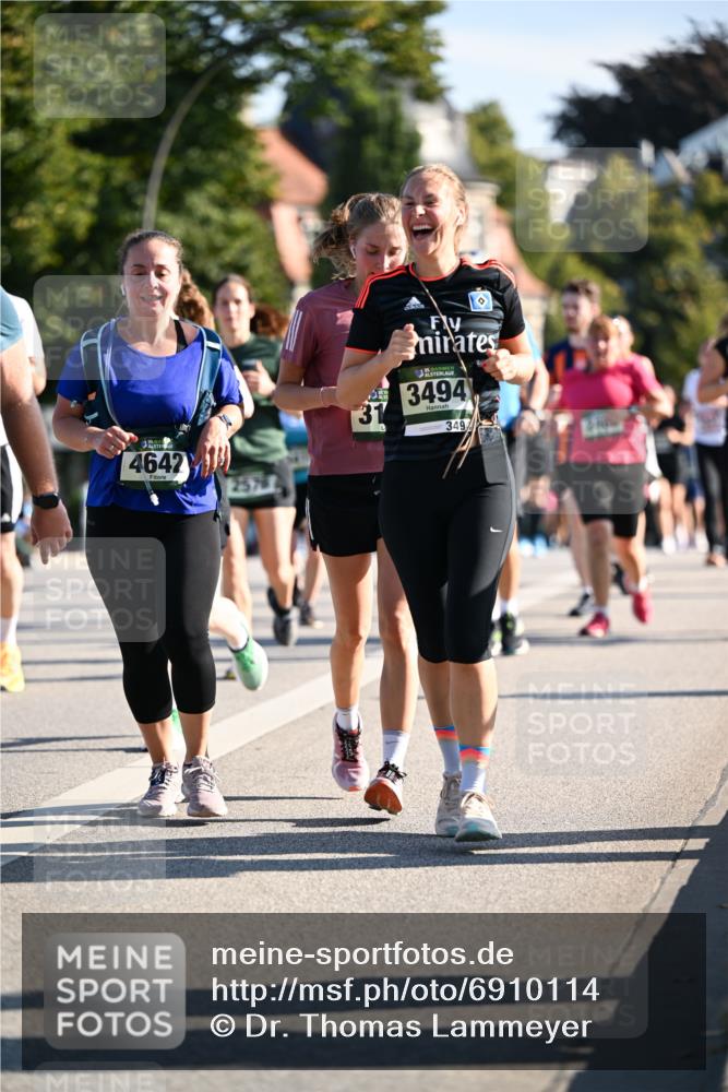 01.09.2024 - BARMER Alsterlauf Dr. Thomas Lammeyer http://msf.ph/oto/6910114 01.09.2024 09:44:37 Laufen 4642, 2573, 31, 3494, 349 meine-sportfotos.de