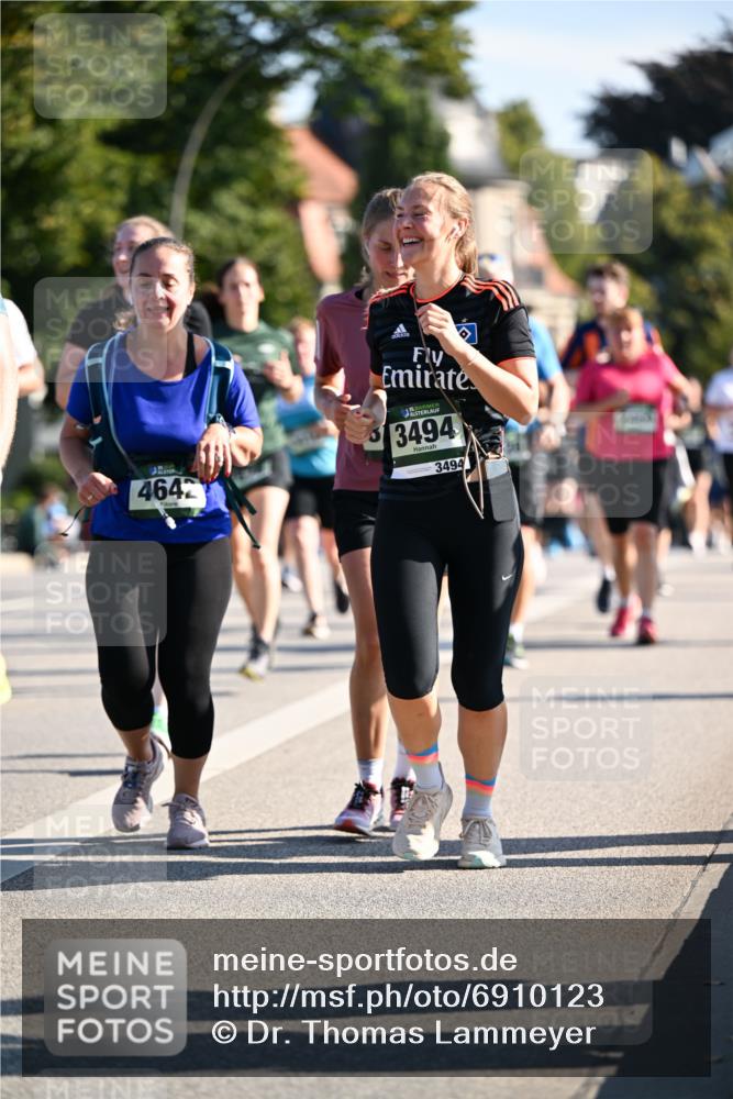 01.09.2024 - BARMER Alsterlauf Dr. Thomas Lammeyer http://msf.ph/oto/6910123 01.09.2024 09:44:38 Laufen 4642, 3494, 3494 meine-sportfotos.de