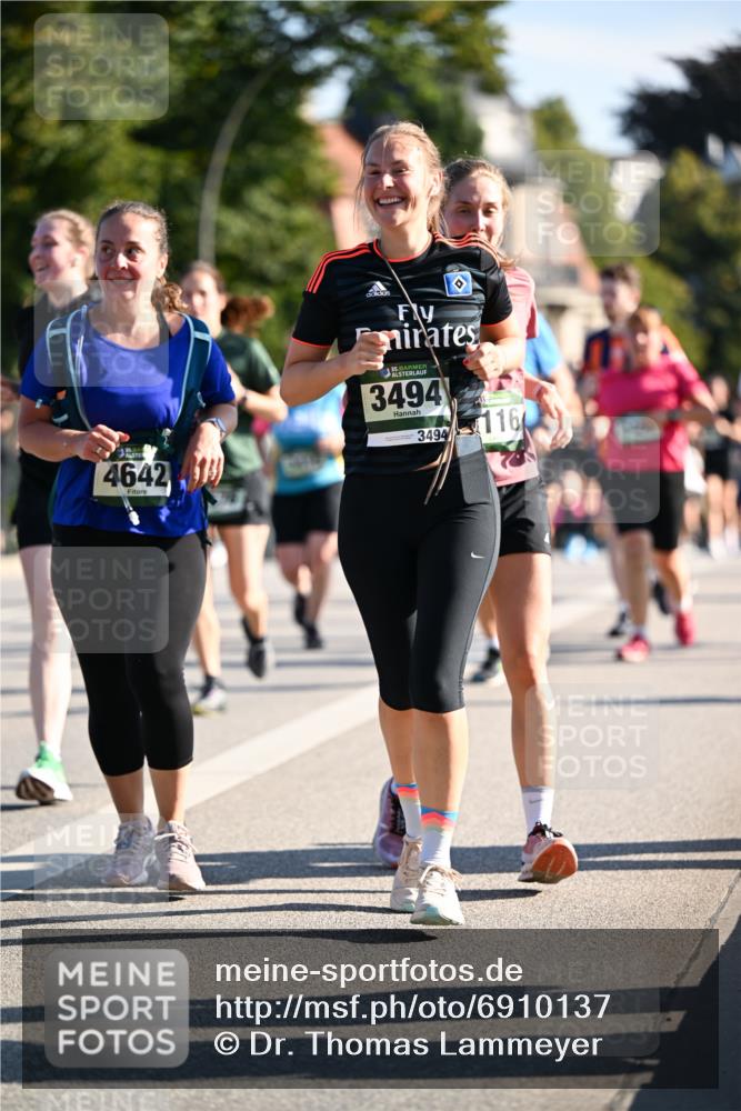 01.09.2024 - BARMER Alsterlauf Dr. Thomas Lammeyer http://msf.ph/oto/6910137 01.09.2024 09:44:38 Laufen 4642, 19, 3494, 3494, 116, 8 meine-sportfotos.de