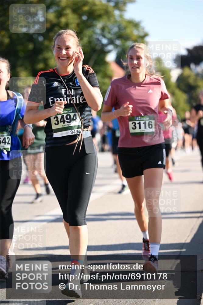 01.09.2024 - BARMER Alsterlauf Dr. Thomas Lammeyer http://msf.ph/oto/6910178 01.09.2024 09:44:40 Laufen 542, 3494, 3494, 3116 meine-sportfotos.de