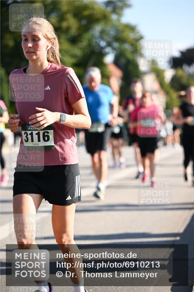 01.09.2024 - BARMER Alsterlauf Dr. Thomas Lammeyer http://msf.ph/oto/6910213 01.09.2024 09:44:41 Laufen 3116 meine-sportfotos.de