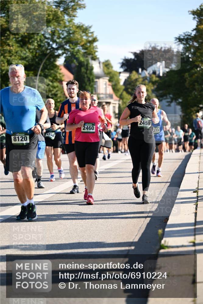 01.09.2024 - BARMER Alsterlauf Dr. Thomas Lammeyer http://msf.ph/oto/6910224 01.09.2024 09:44:41 Laufen 4340, 8120, 2460, 2459 meine-sportfotos.de