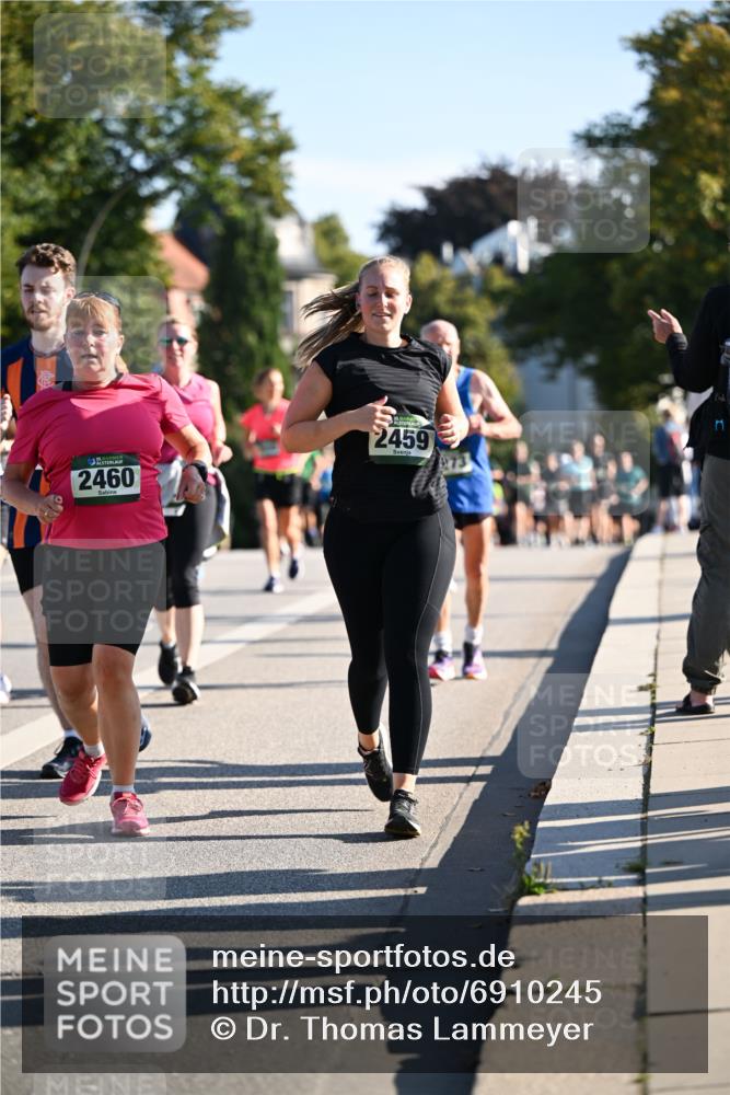 01.09.2024 - BARMER Alsterlauf Dr. Thomas Lammeyer http://msf.ph/oto/6910245 01.09.2024 09:44:43 Laufen 2460, 35, 2459, 973 meine-sportfotos.de