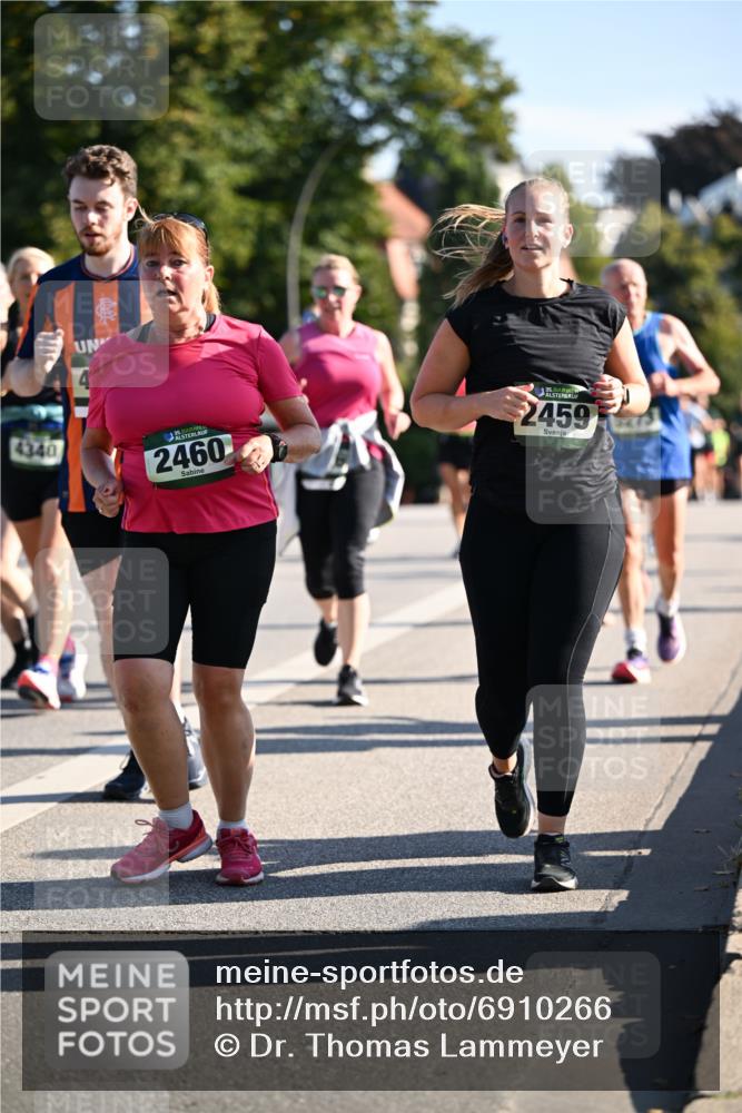 01.09.2024 - BARMER Alsterlauf Dr. Thomas Lammeyer http://msf.ph/oto/6910266 01.09.2024 09:44:44 Laufen 4340, 2460, 35, 2459 meine-sportfotos.de