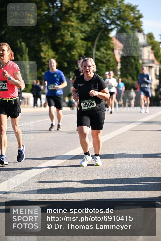 01.09.2024 - BARMER Alsterlauf Dr. Thomas Lammeyer http://msf.ph/oto/6910415 01.09.2024 09:44:49 Laufen 59, 210, 3506 meine-sportfotos.de