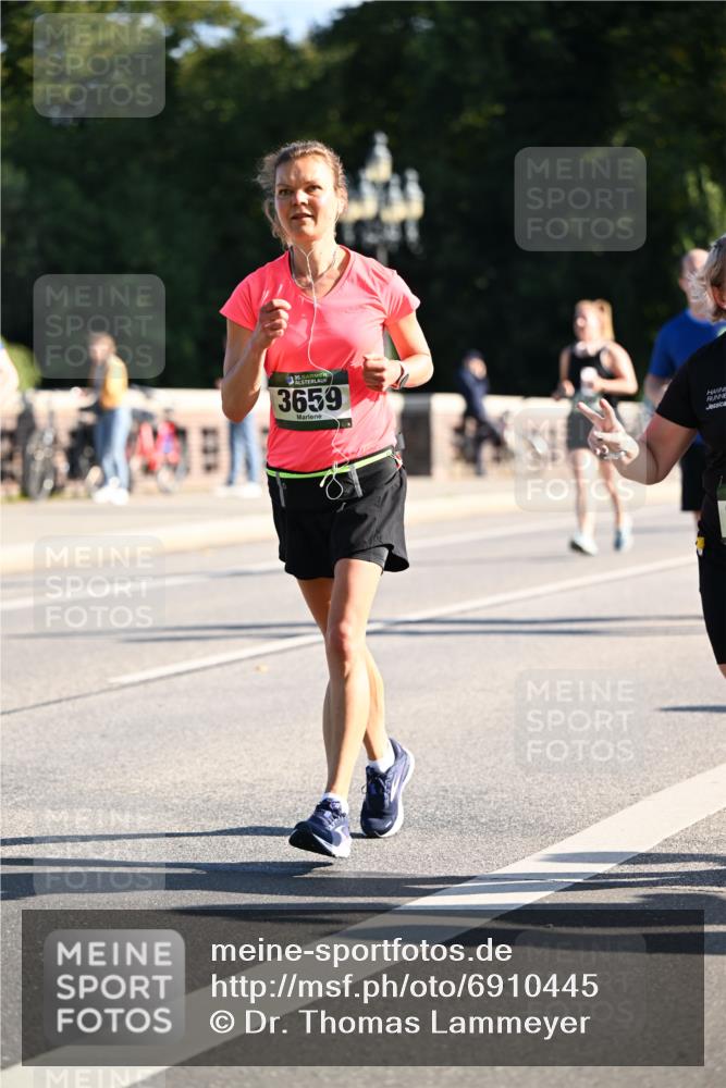 01.09.2024 - BARMER Alsterlauf Dr. Thomas Lammeyer http://msf.ph/oto/6910445 01.09.2024 09:44:50 Laufen 121, 35, 3659 meine-sportfotos.de