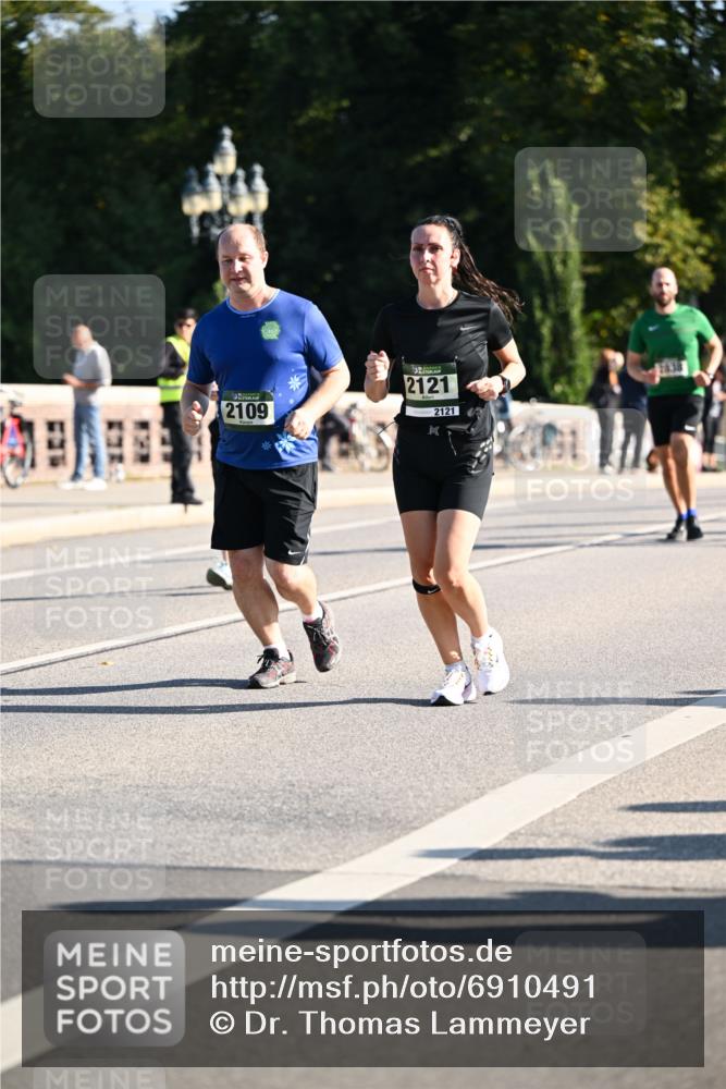 01.09.2024 - BARMER Alsterlauf Dr. Thomas Lammeyer http://msf.ph/oto/6910491 01.09.2024 09:44:52 Laufen 2109, 2121, 2121 meine-sportfotos.de